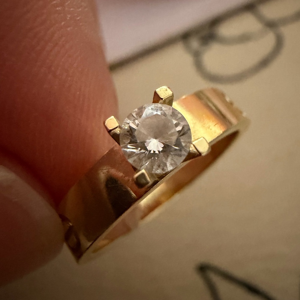 18k Solid Gold Ring - image 4